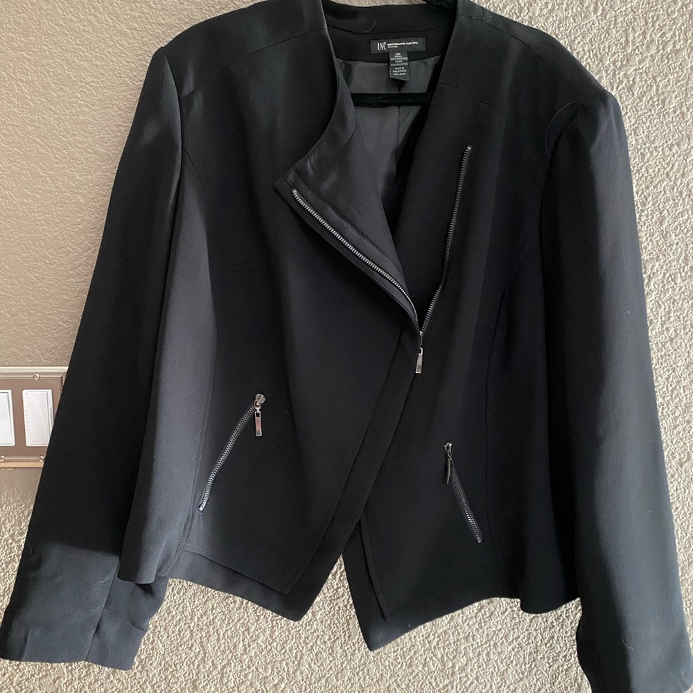 INC women’s blazer jacket with Asymmetrical, zipper front and zipper pockets.